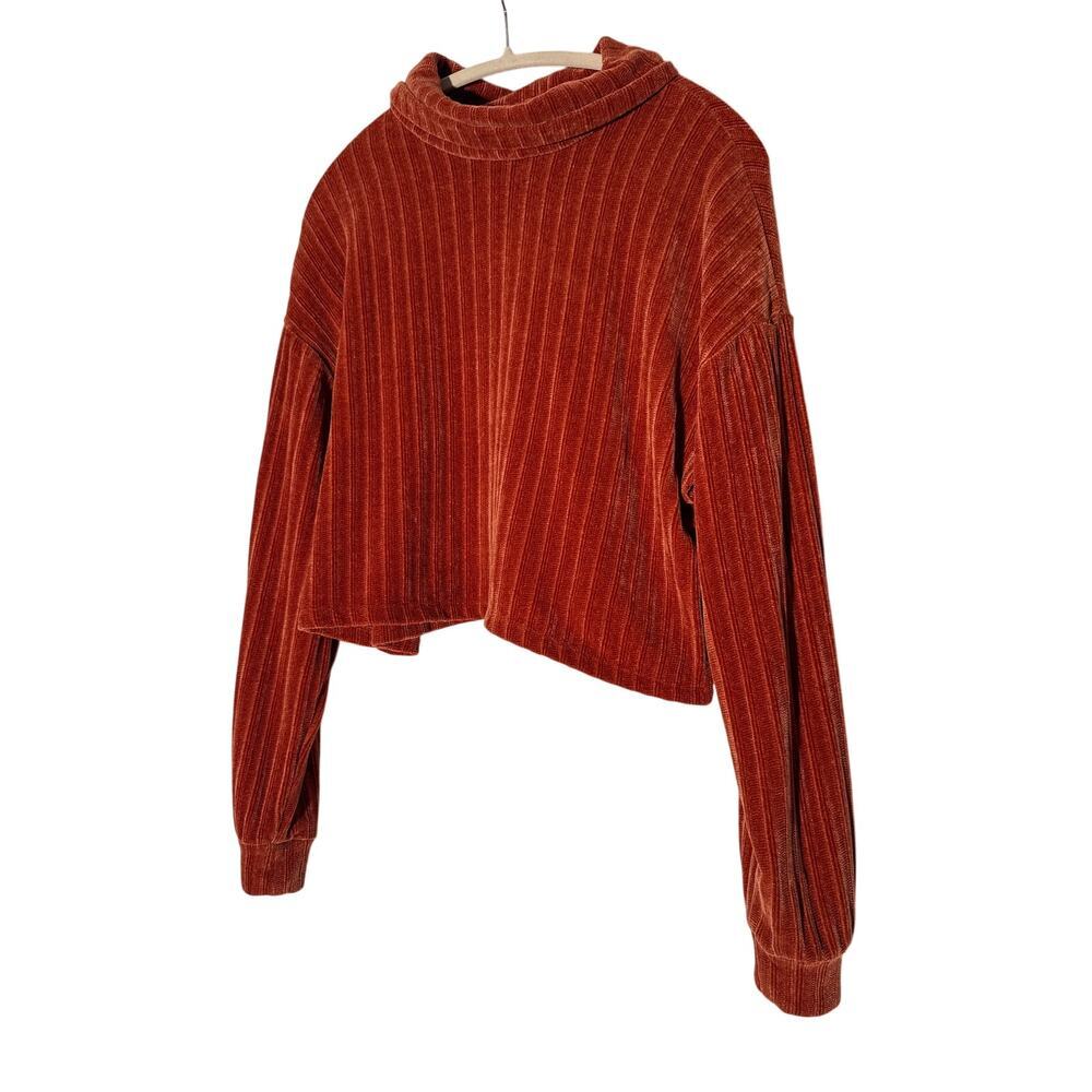 Altar'd State Women's‎ Size M Burnt Orange Soft Sweater Crop